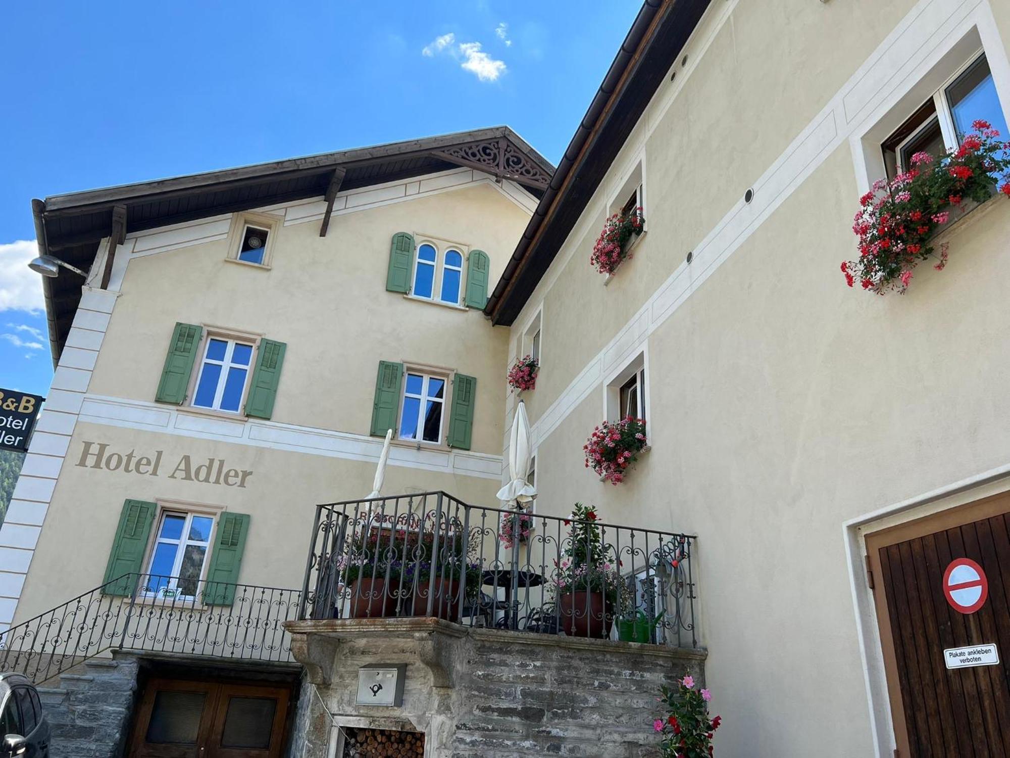 Hotel Adler Garni Zernez Exterior photo